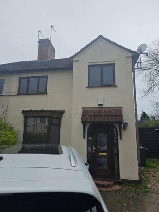 Quiet Family Home Tettenhall المظهر الخارجي الصورة